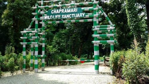 Entrance to Chapramari