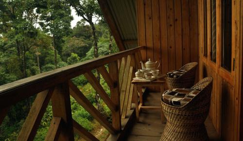 the-retreat-jhandi-cottage-balcony