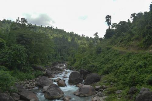 Samsing murti river near rocky island
